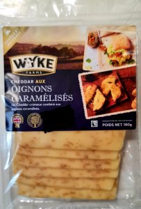 Wyke farms Mature Cheddar slices with Caramelised Onion 160g